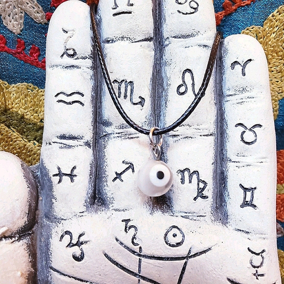 Protection Evil Eye Pendant Necklace White Murano Glass - Picture 1 of 6